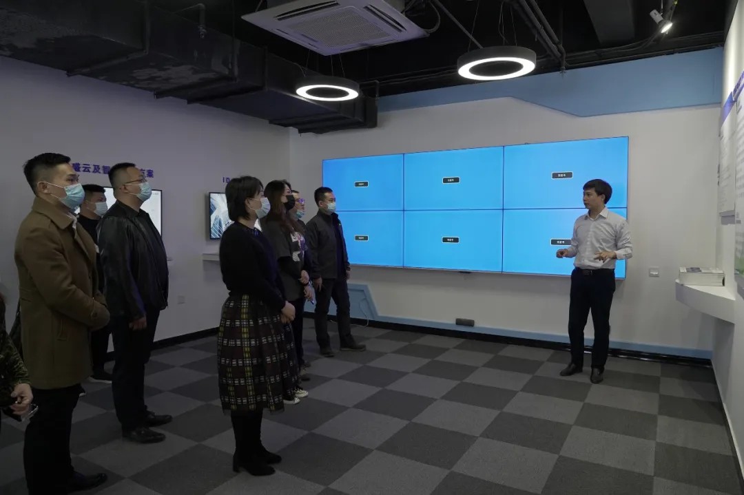 新疆青年创业联盟开展创业青年思享会